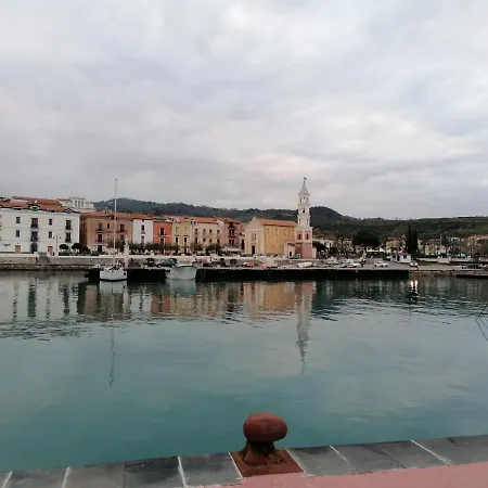 Daniela * Policastro Bussentino